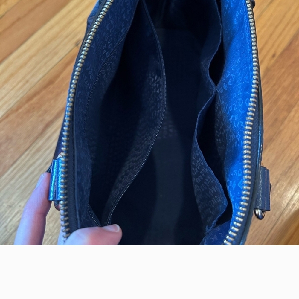 Kate Spade Blue Satchel with Elegant Design and Textured Leather - Picture 4 of 4